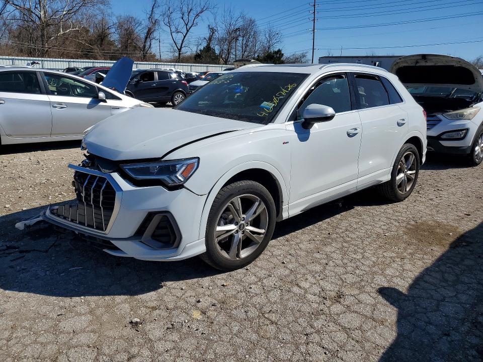 2022 AUDI Q3 — VIN WA1EECF31N1083072