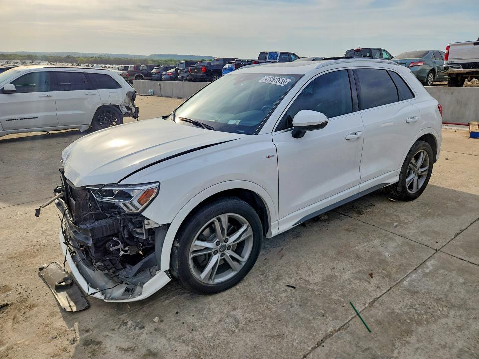 2019 AUDI Q3 — VIN WA1EECF33K1071842
