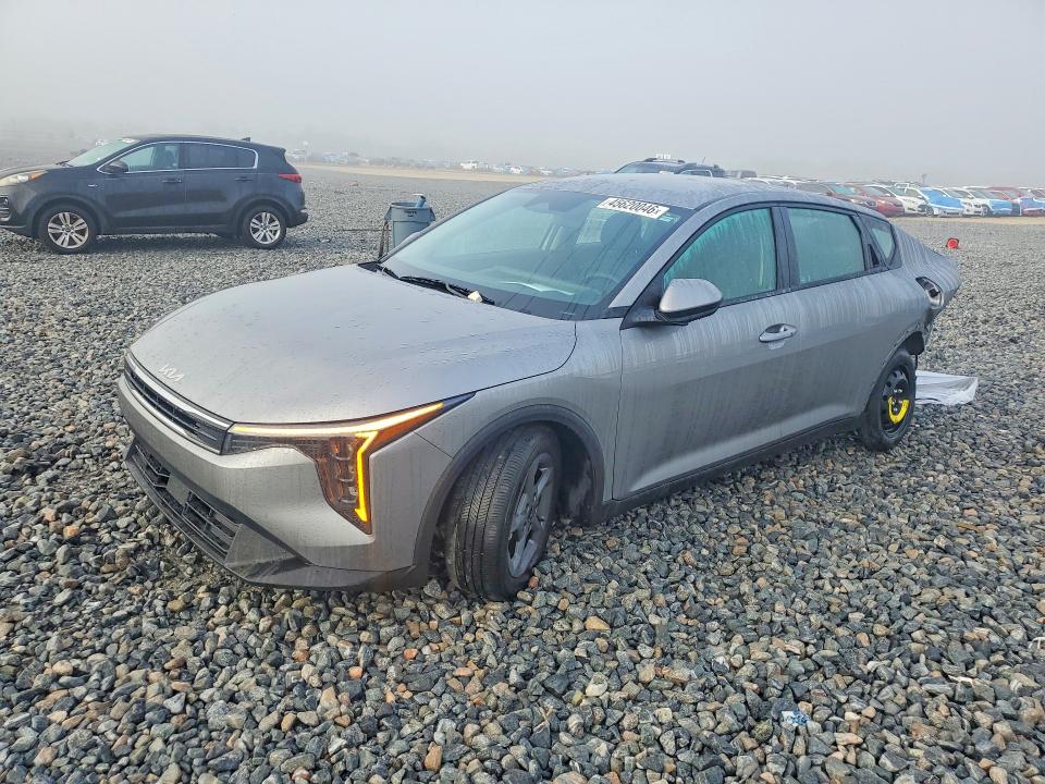 2025 KIA K4 — VIN 3KPFT4DE6SE120250