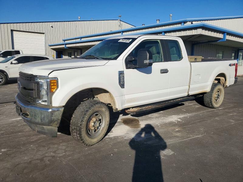 2017 FORD F250 — VIN 1FT7X2B68HEC46672