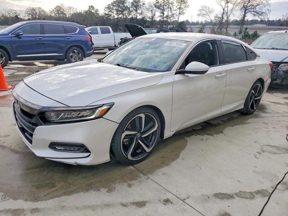 2018 HONDA ACCORD — VIN 1HGCV1F39JA069840