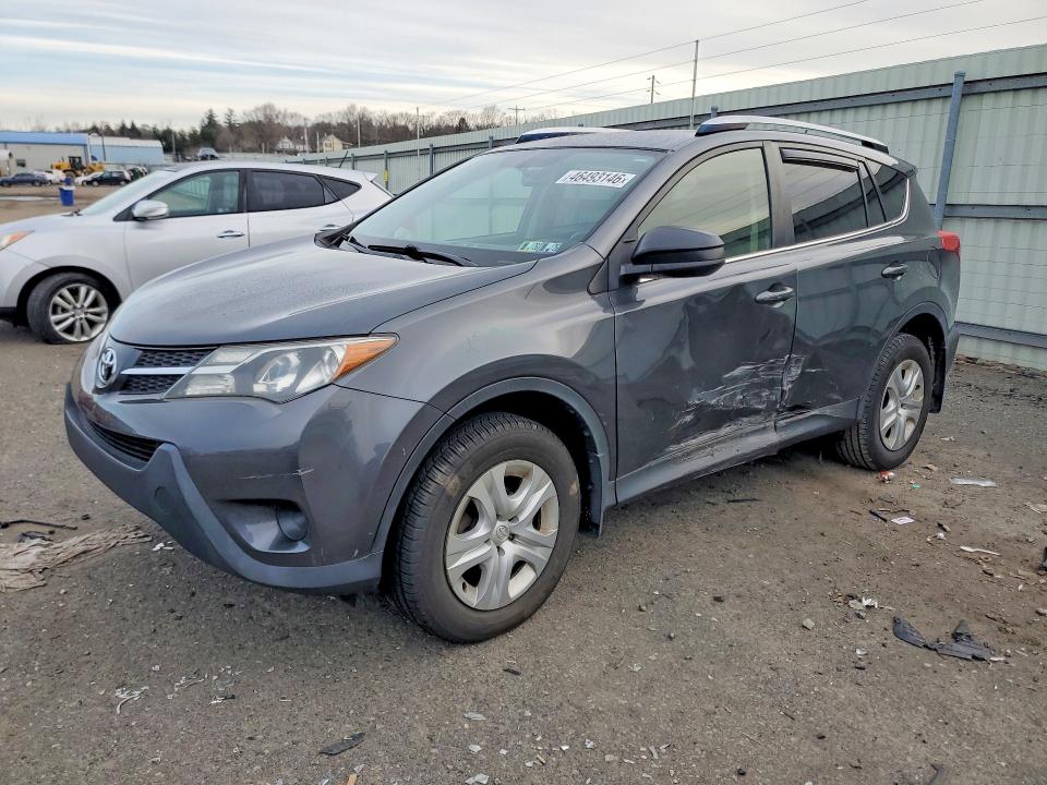 2015 TOYOTA RAV4 — VIN JTMBFREV5FD120958