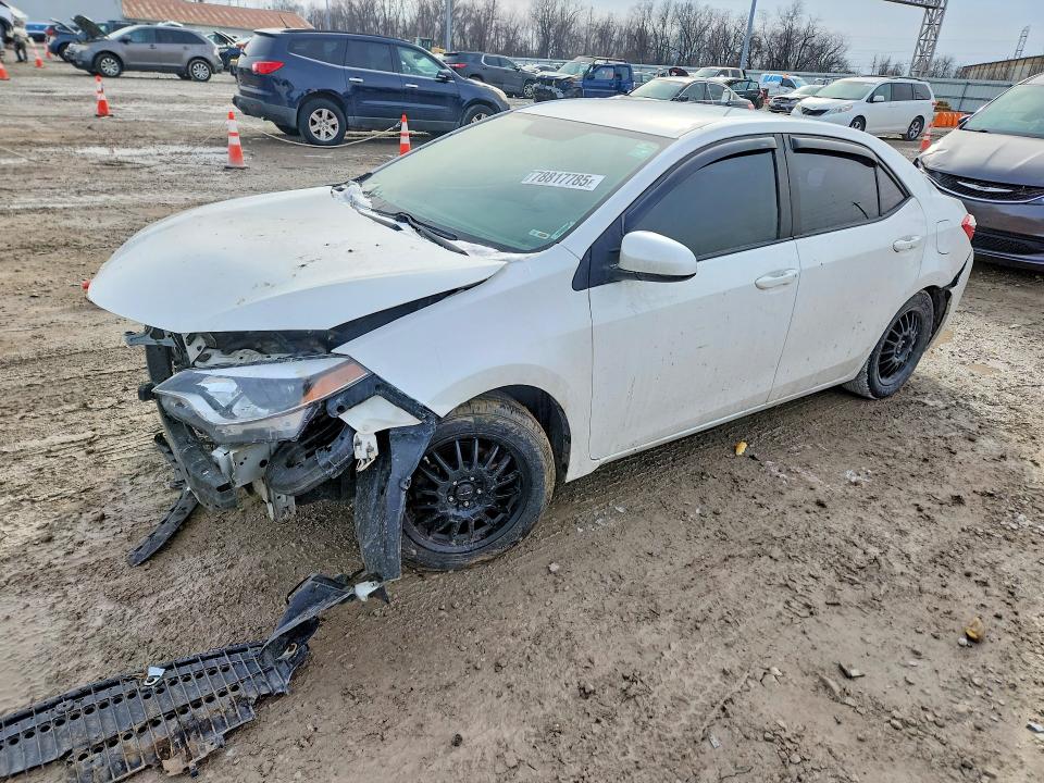 2015 TOYOTA COROLLA — VIN 5YFBURHE8FP268813