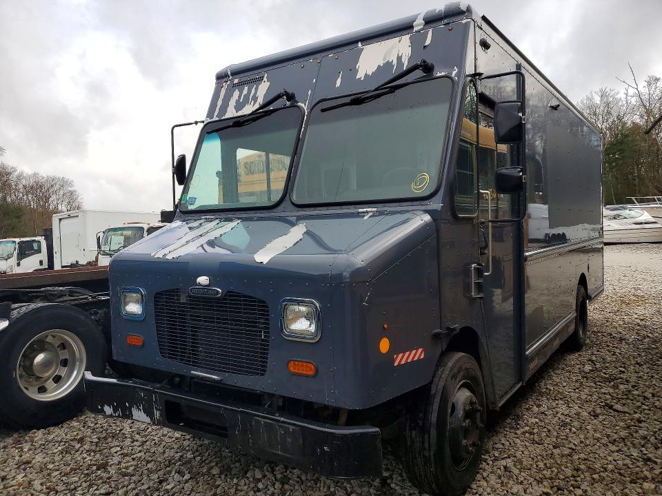 2020 FREIGHTLINER CHASSIS — VIN 4UZAC2EA3LCLZ6044