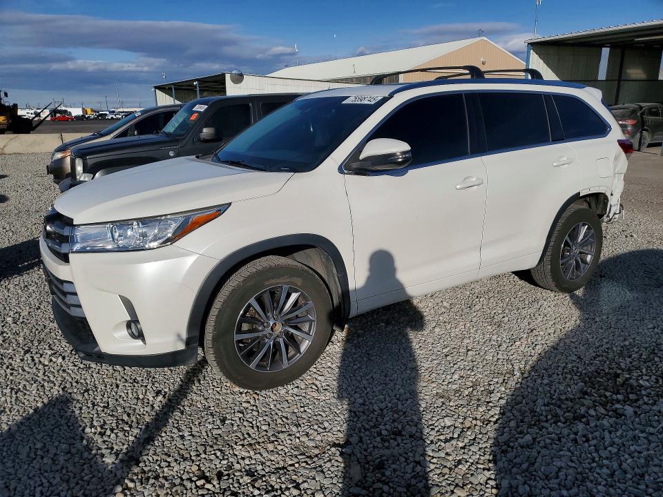 2017 TOYOTA HIGHLANDER — VIN 5TDJZRFH1HS418927