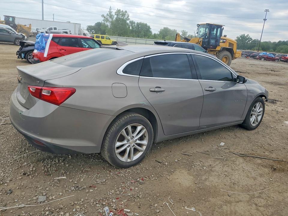 1G1ZD5ST8JF117249