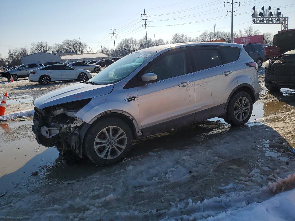 2017 FORD ESCAPE — VIN 1FMCU0GD5HUE14126