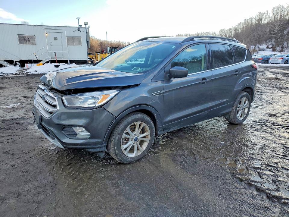 2018 FORD ESCAPE — VIN 1FMCU9GD1JUC83951