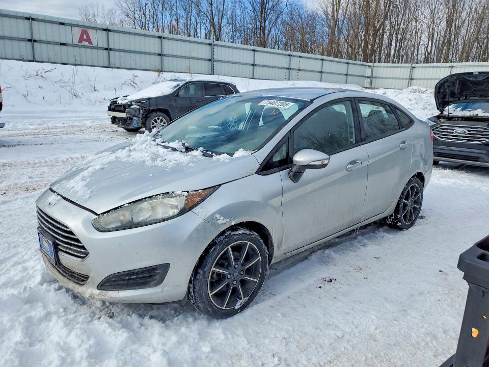 2015 FORD FIESTA — VIN 3FADP4BJ6FM203674