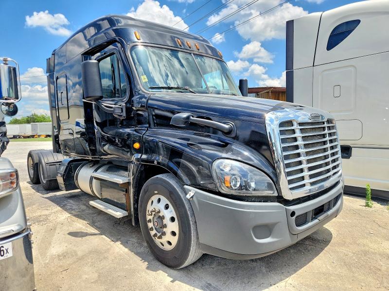 2016 FREIGHTLINER CASCADIA 125 — VIN 1FUJGLD54GLHE2859