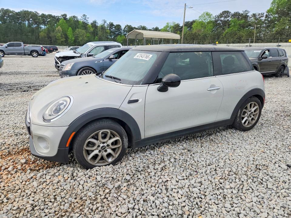 WMWXM5C58F3A58369