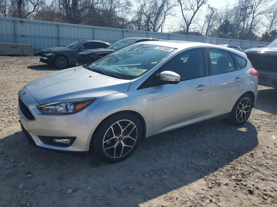 2017 FORD FOCUS — VIN 1FADP3M24HL244910