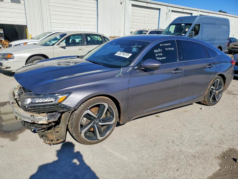 2018 HONDA ACCORD — VIN 1HGCV1F33JA167388