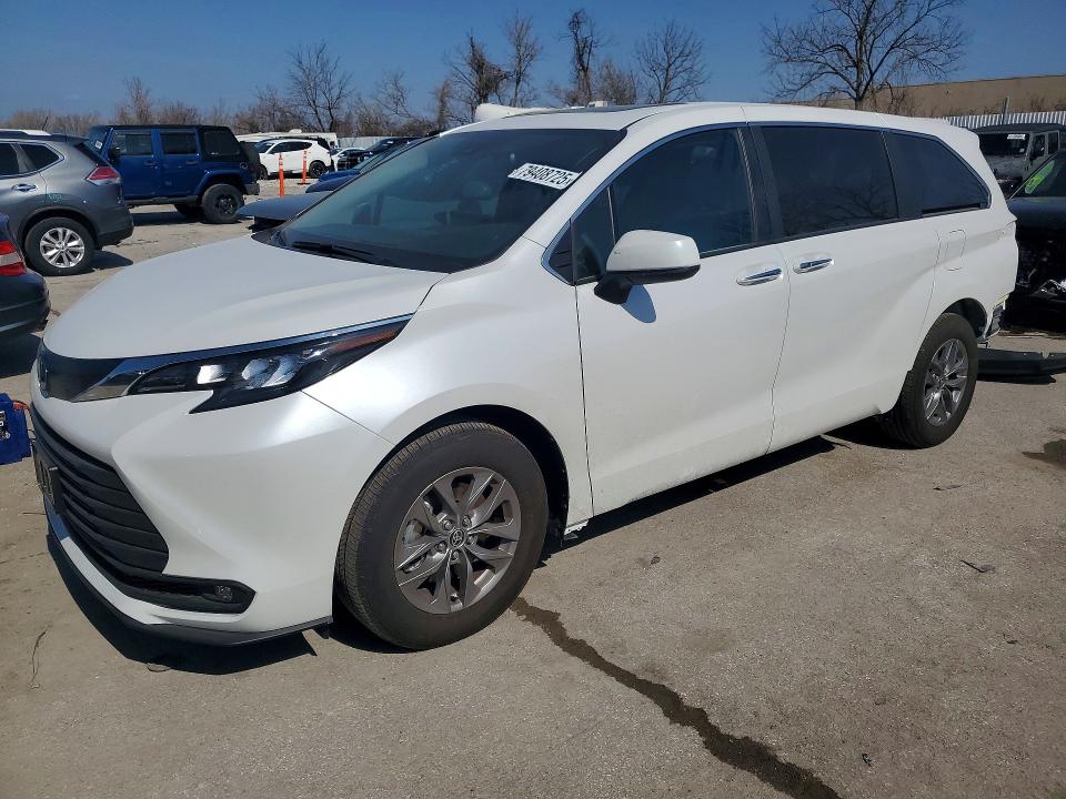 2025 TOYOTA SIENNA — VIN 5TDYSKFC6SS210340
