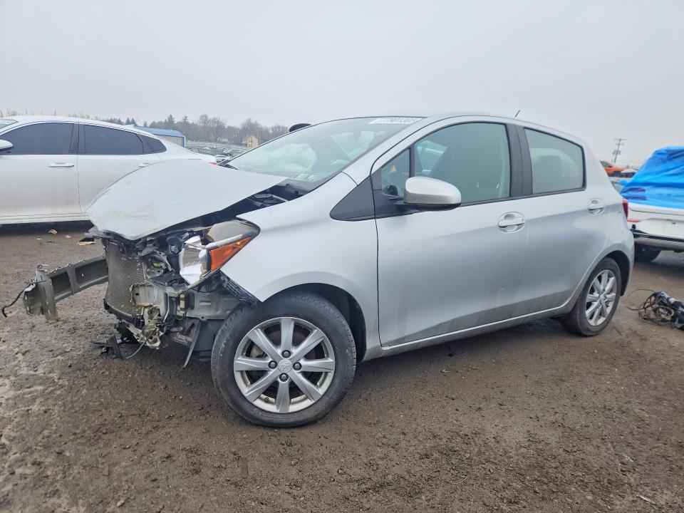 2015 TOYOTA YARIS — VIN VNKKTUD35FA022307