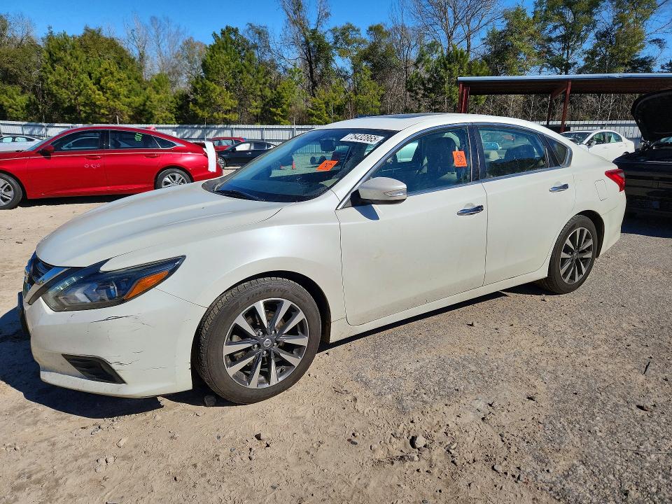 2016 NISSAN ALTIMA — VIN 1N4AL3AP0GC256758