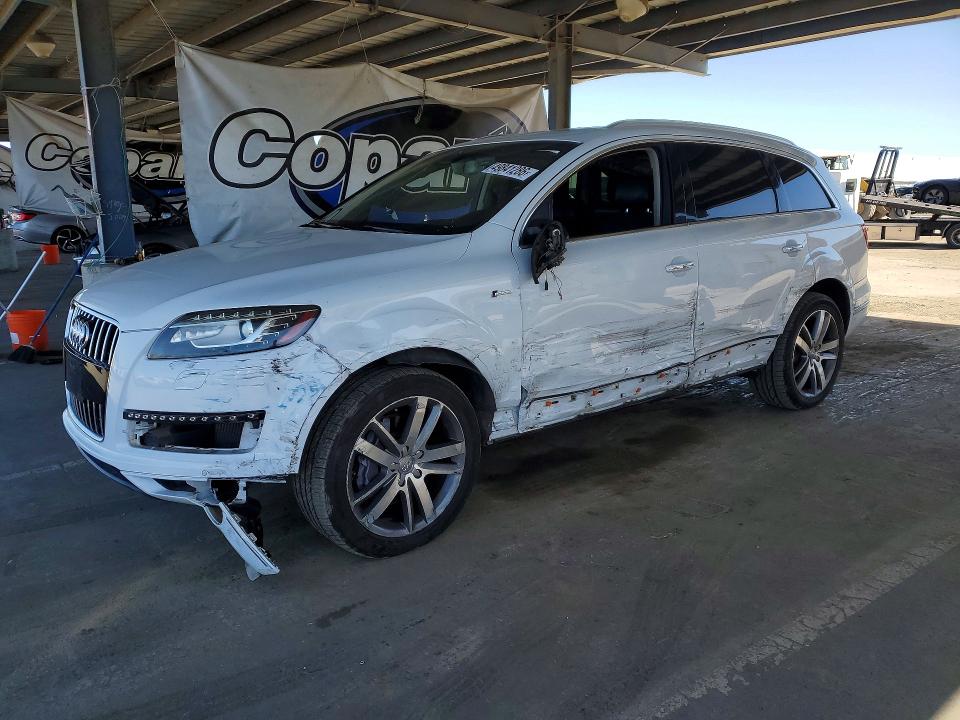 2015 AUDI Q7 — VIN WA1LGBFE9FD013185