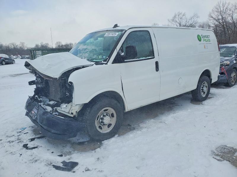 2018 CHEVROLET EXPRESS G2 — VIN 1GCWGAFP1J1178284