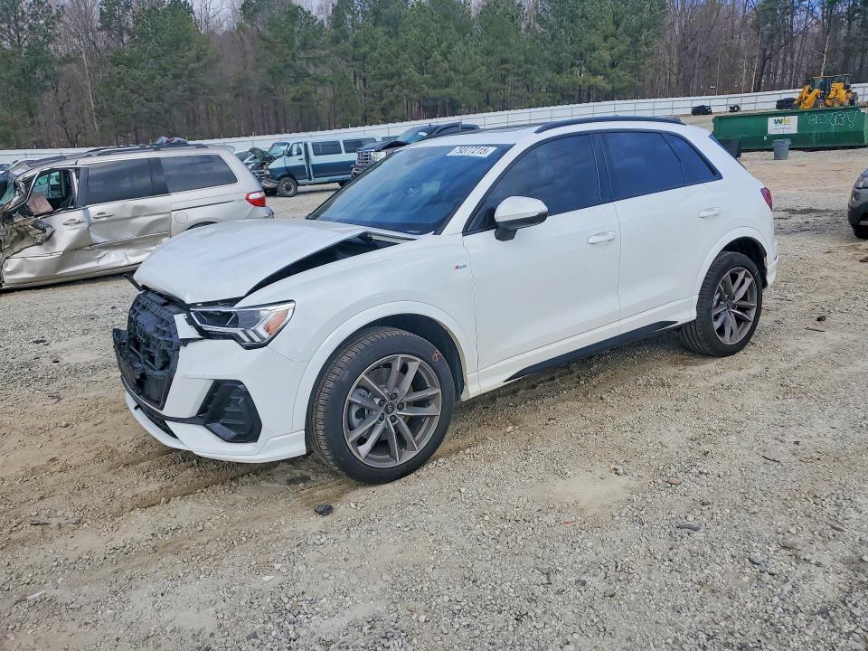 2024 AUDI Q3 — VIN WA1DECF36R1208827