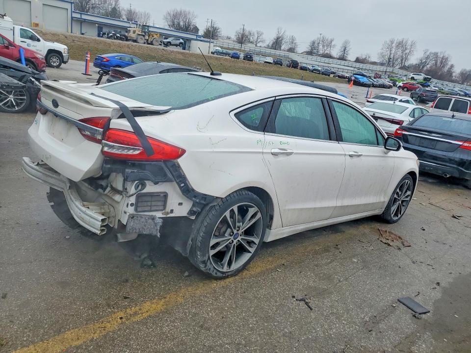 3FA6P0K93HR177421