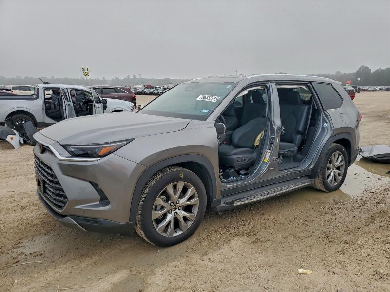 2025 TOYOTA GRAND HIGHLANDER — VIN 5TDAAAA52SS022986