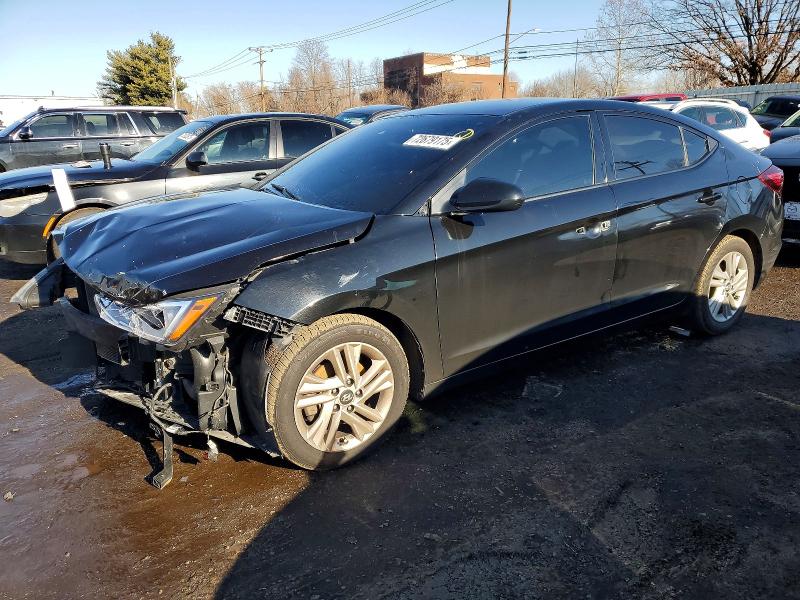 2019 HYUNDAI ELANTRA SE — VIN 5NPD84LF5KH414169