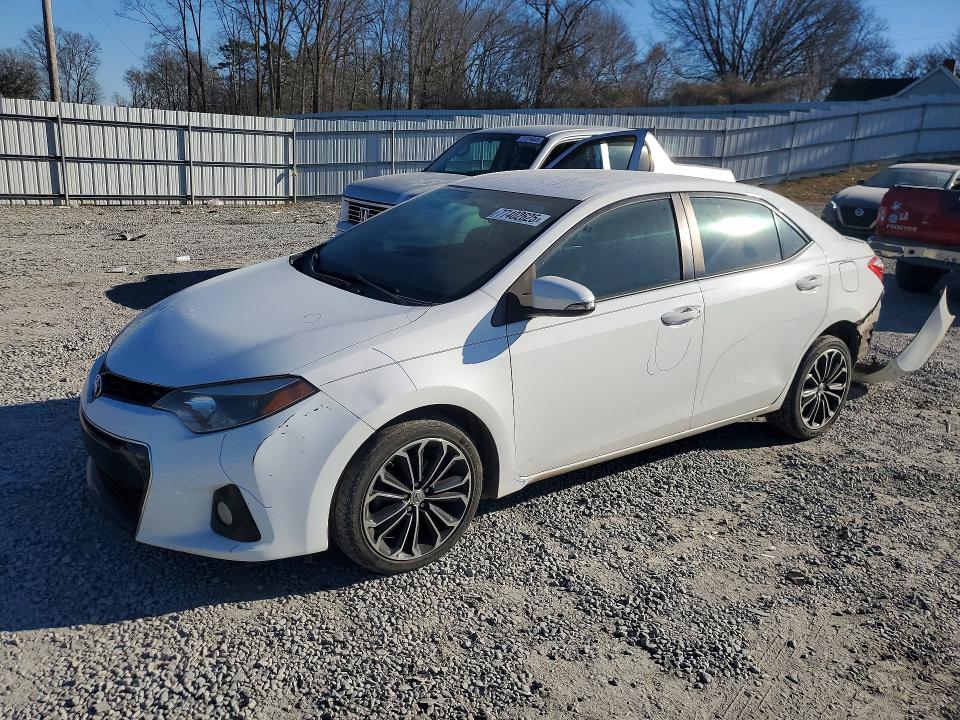 2015 TOYOTA COROLLA — VIN 2T1BURHE0FC434855