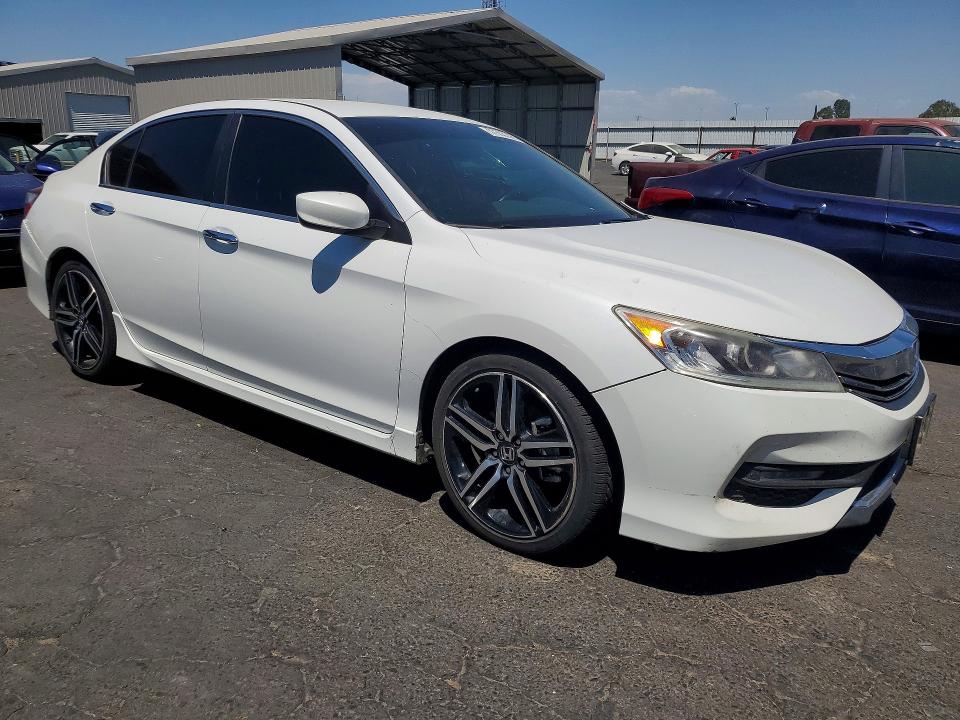 1HGCR2F17HA300236