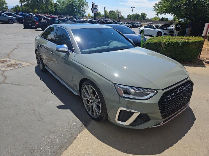 WAUB4AF42LA064663