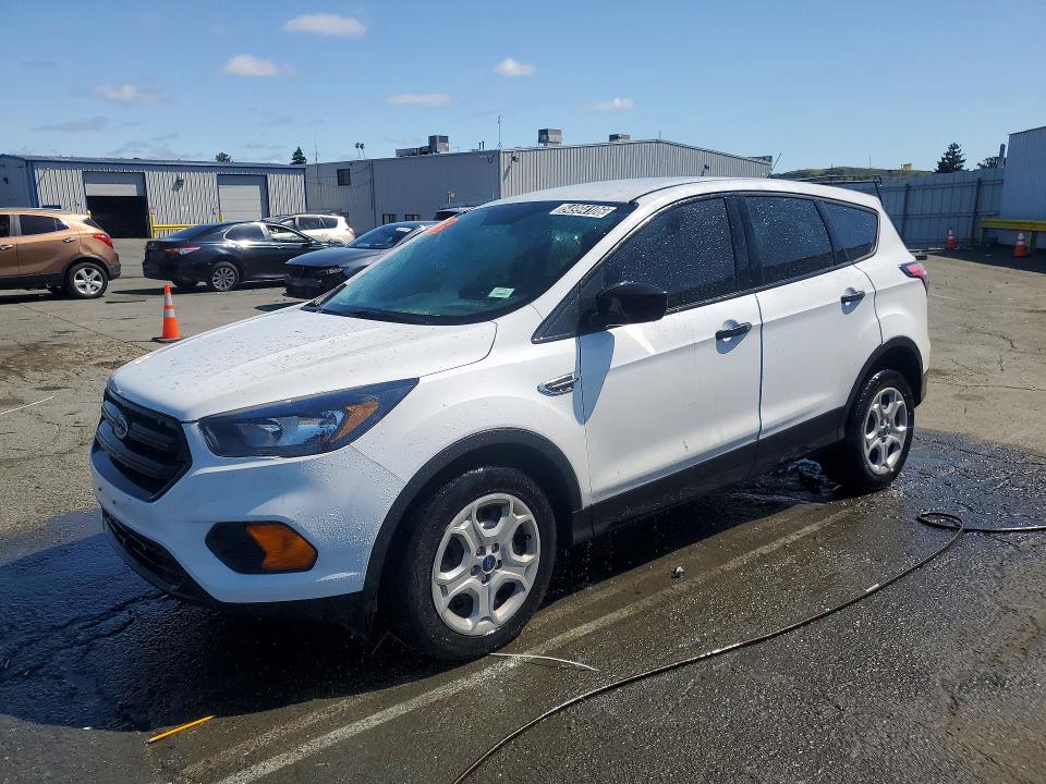 2018 FORD ESCAPE — VIN 1FMCU0F74JUD38027