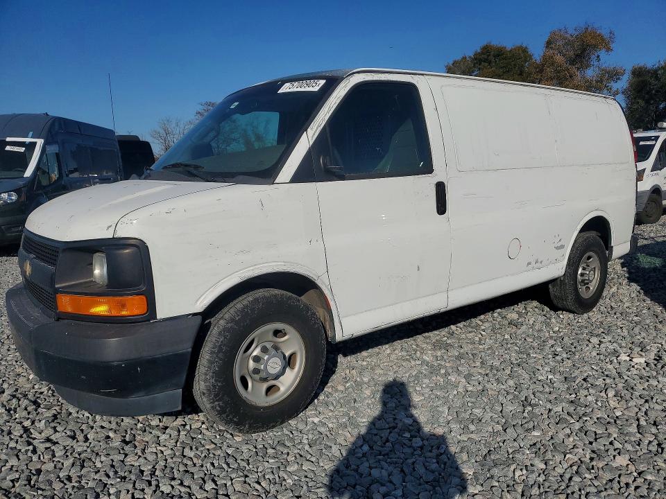 2017 CHEVROLET EXPRESS G2 — VIN 1GCWGAFF4H1209481