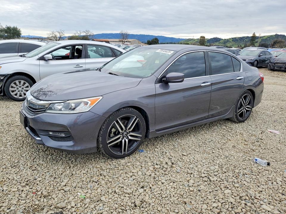 2017 HONDA ACCORD — VIN 1HGCR2F53HA255220