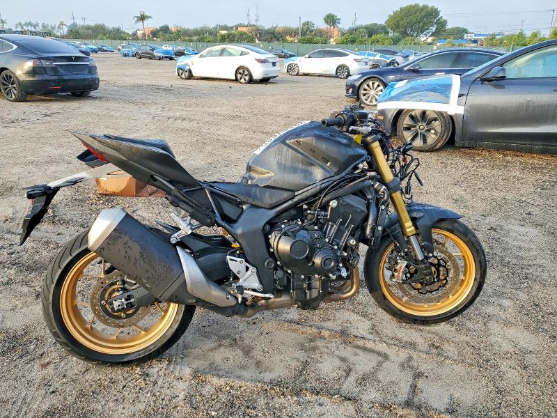2025 HONDA CB1000 — VIN JH2SC8619SK000043