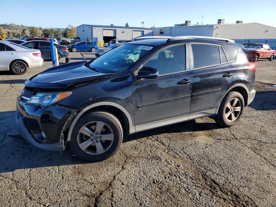 2015 TOYOTA RAV4 — VIN 2T3WFREV1FW178375