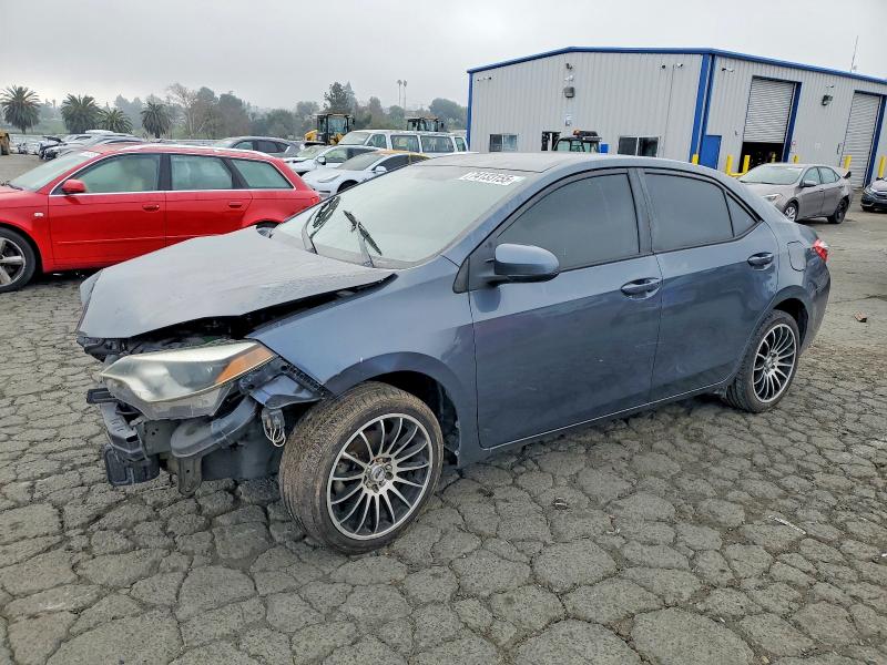 2015 TOYOTA COROLLA — VIN 5YFBURHE7FP365033