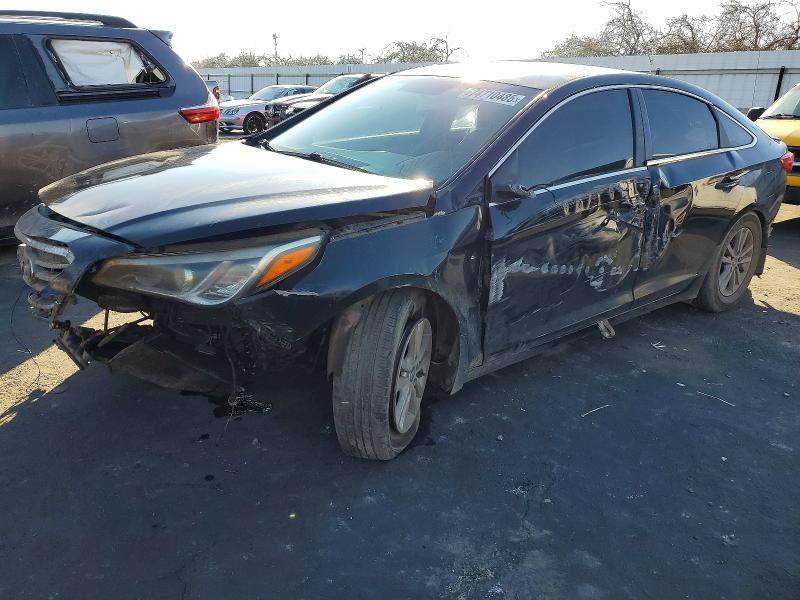 2015 HYUNDAI SONATA SE — VIN 5NPE24AF2FH207785