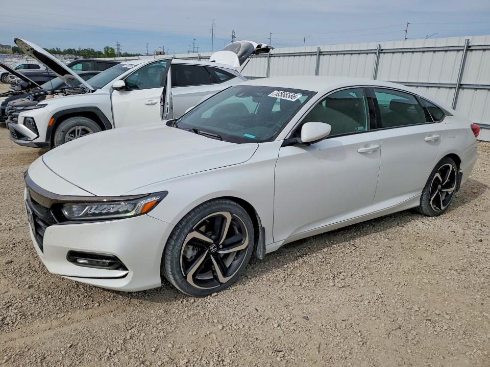 2018 HONDA ACCORD — VIN 1HGCV1F38JA061700