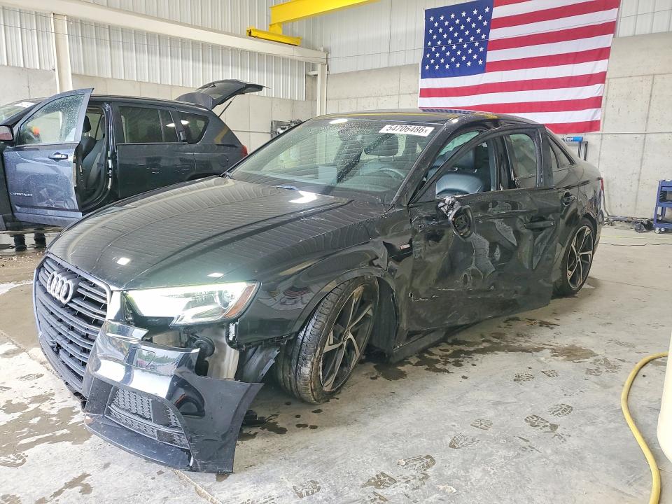 WAUBEGFF4LA032797