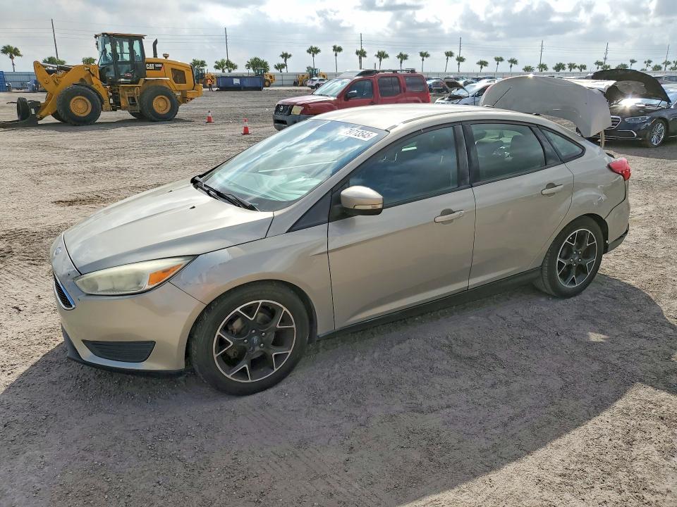 2015 FORD FOCUS — VIN 1FADP3F22FL286146