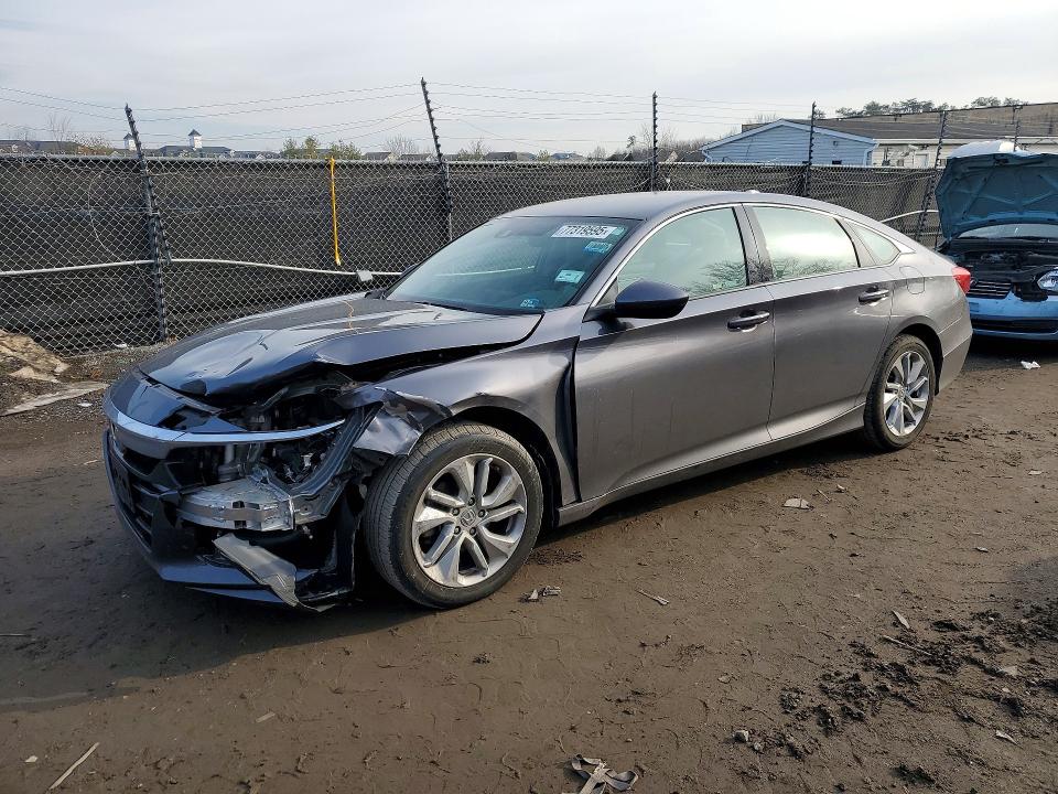 2018 HONDA ACCORD — VIN 1HGCV1F11JA219017