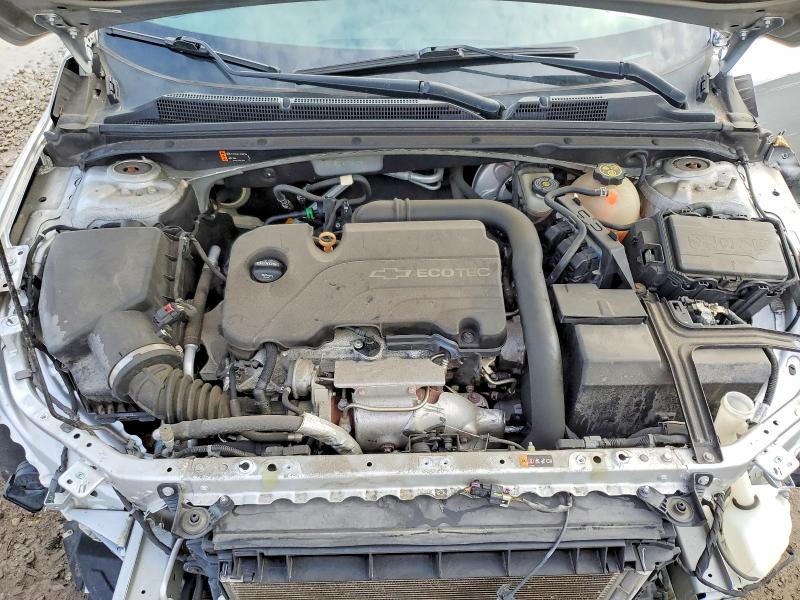 1G1ZB5ST4JF133051