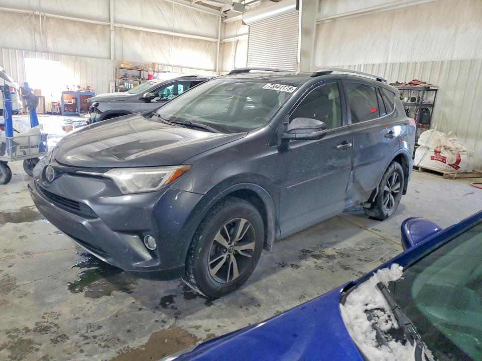 2017 TOYOTA RAV4 — VIN JTMWFREV2HD099555