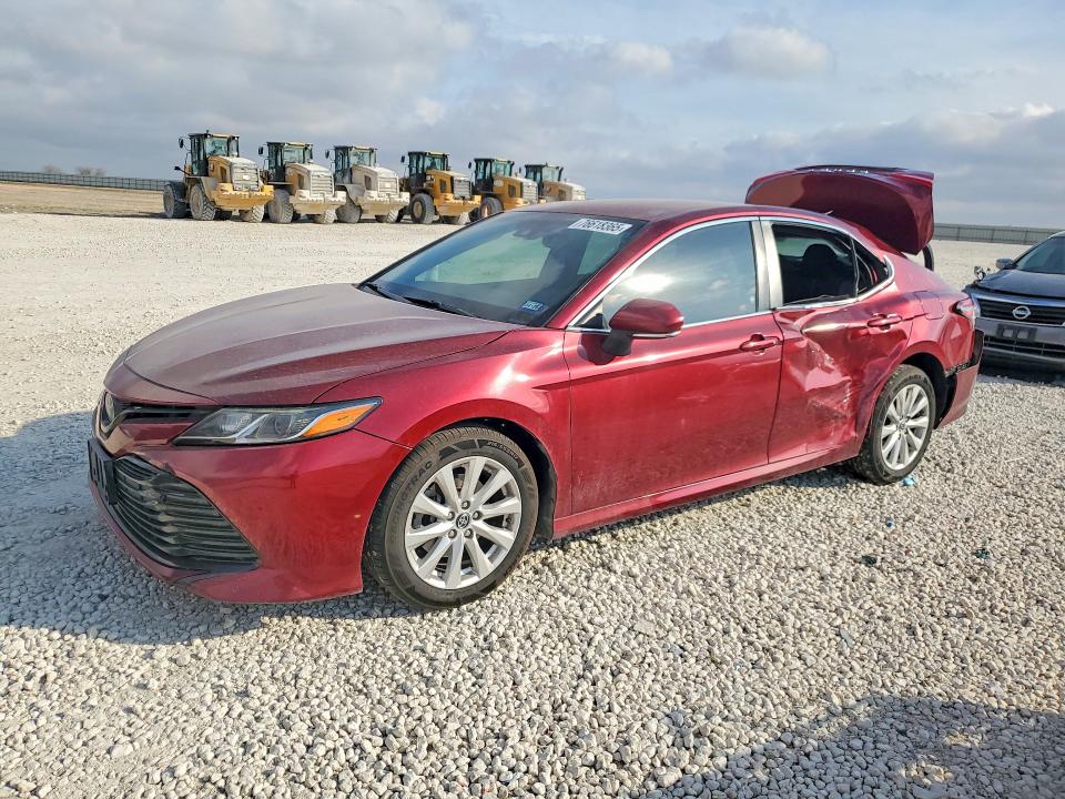 2018 TOYOTA CAMRY — VIN 4T1B11HK0JU538639