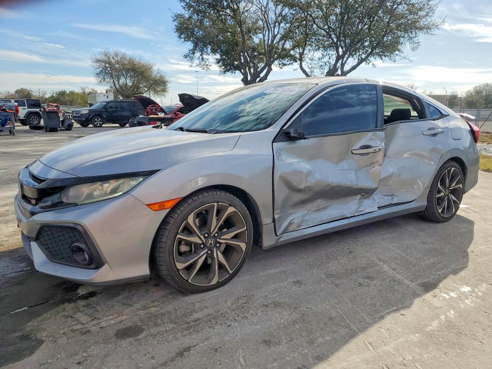 2017 HONDA CIVIC — VIN 2HGFC1E51HH700596