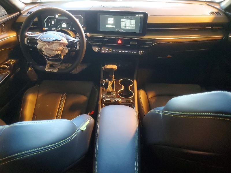 KNAG44J81T5417985