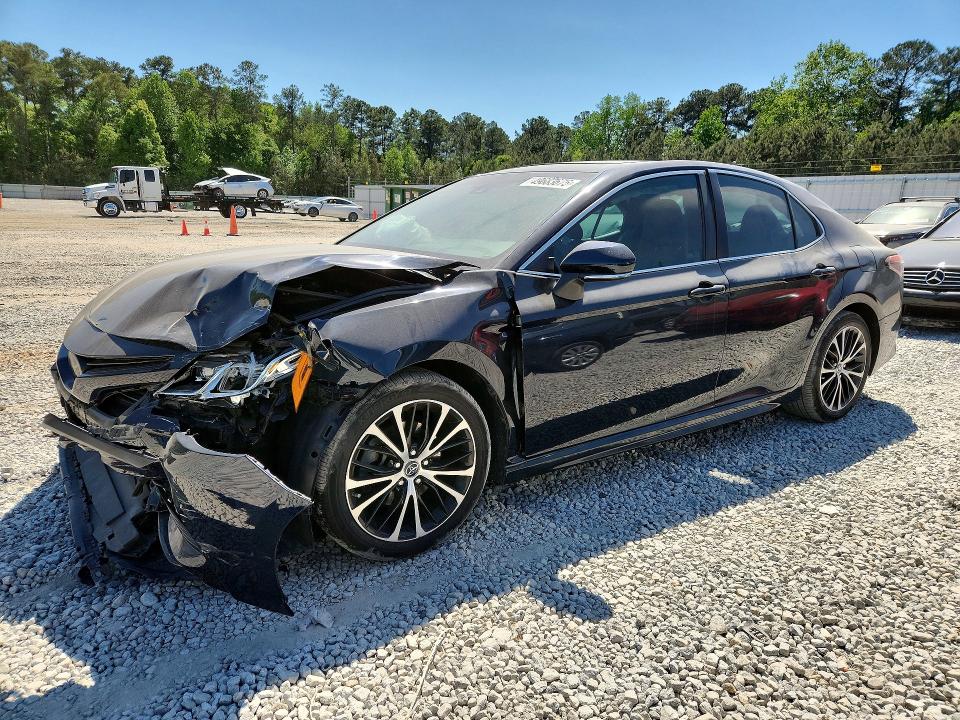 2018 TOYOTA CAMRY — VIN 4T1B11HK5JU608619