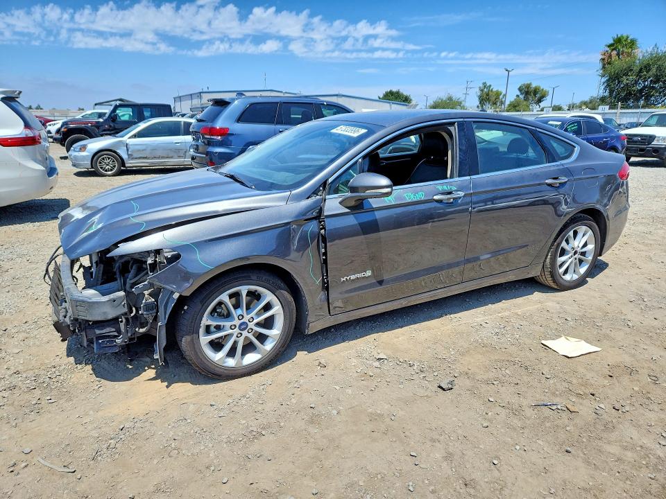 2019 FORD FUSION — VIN 3FA6P0MU0KR175490
