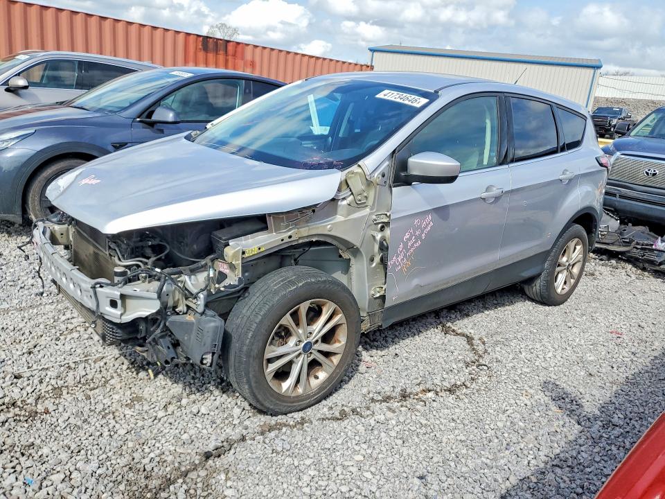2017 FORD ESCAPE — VIN 1FMCU0G99HUC52870