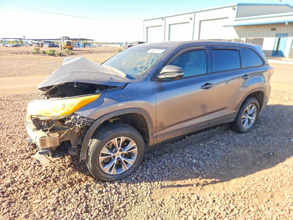 2015 TOYOTA HIGHLANDER — VIN 5TDBKRFH3FS197031