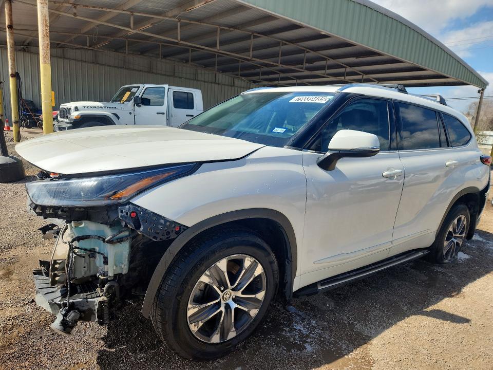 2021 TOYOTA HIGHLANDER — VIN 5TDGZRAH6MS523314